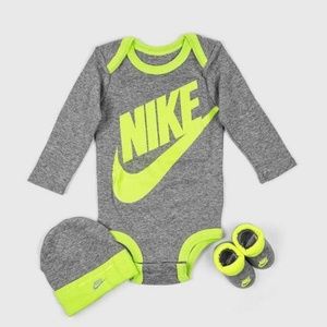 New authentic Nike baby romper set SOLD